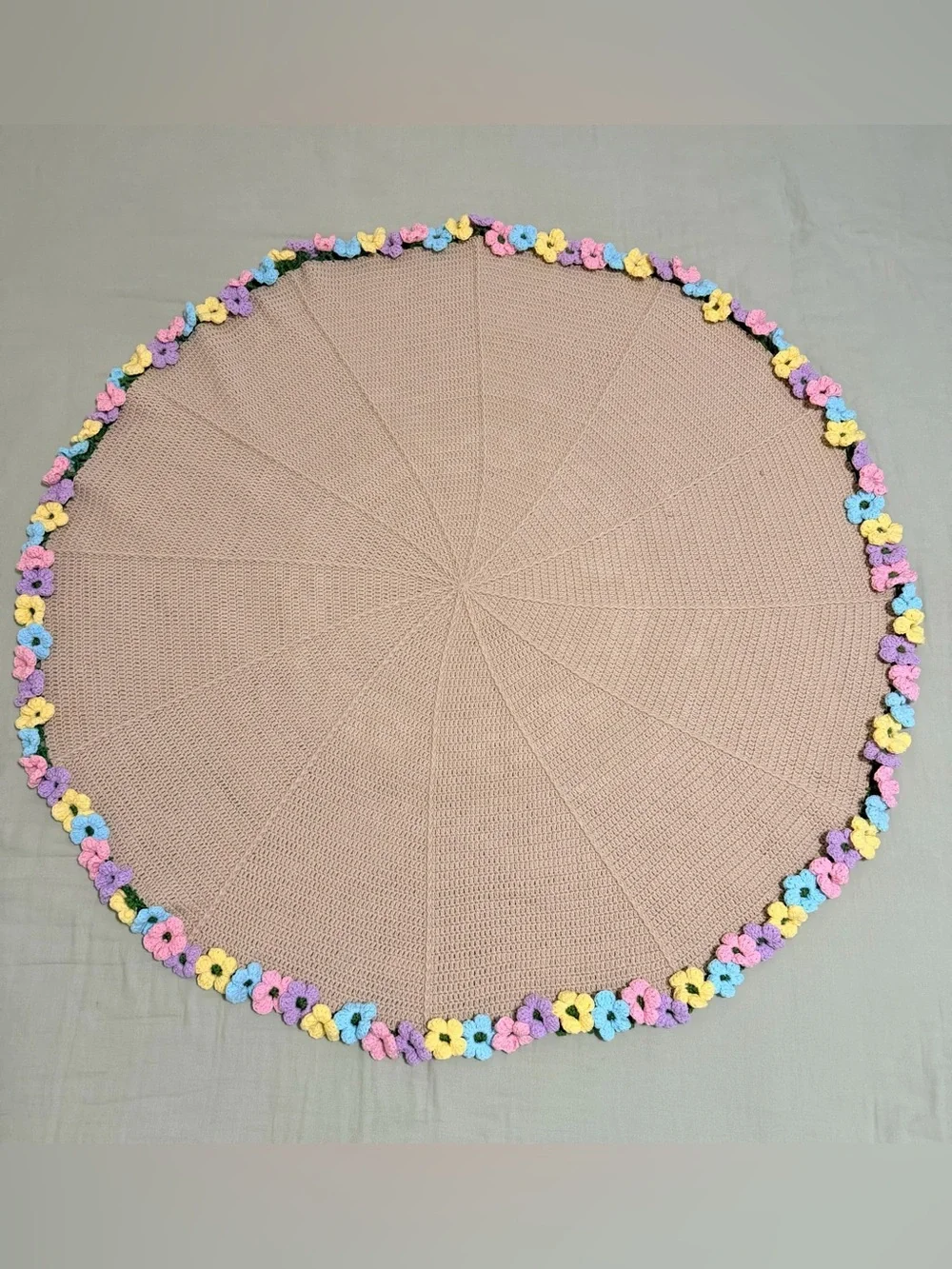 Handmade Round Crochet Blanket with Floral Edge - Mauve and Pastel Flowers